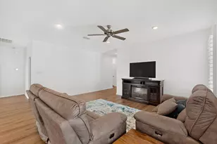 114 Drovers Dr, Cleburne, TX 76031 - Photo 14