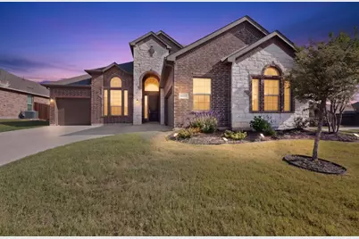 4401 Tall Meadow Court, Arlington, TX 76001 - Photo 2