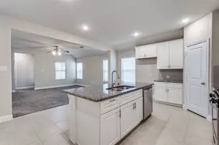 5908 Aster Dr, McKinney, TX 75071 - Photo 2
