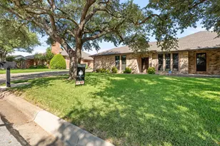 5110 Ledgestone Dr, Fort Worth, TX 76132 - Photo 4