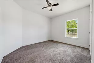 1104 Boone St, Cleburne, TX 76031 - Photo 24