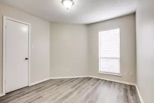 9839 Walnut St, Dallas, TX 75243 - Photo 8