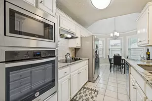 5957 Sundown Dr, Watauga, TX 76148 - Photo 14