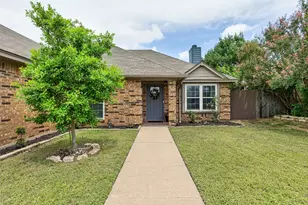 5957 Sundown Dr, Watauga, TX 76148 - Photo 4
