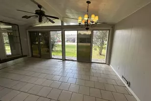 1705 Jefferson St, Commerce, TX 75428 - Photo 2