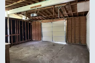 1705 Jefferson Street, Commerce, TX 75428 - Photo 10