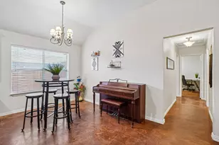 229 S Lakeview Dr, Lake Dallas, TX 75065 - Photo 8