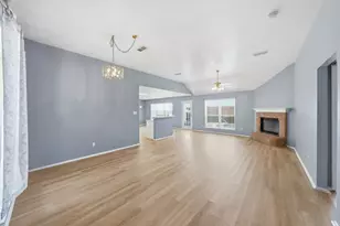 1912 Lennox Ln, Arlington, TX 76018 - Photo 6