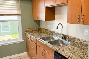 1500 Lake Shore Dr, Waco, TX 76708 - Photo 8