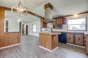 3216 Redwood Dr, Granbury, TX 76048 - Photo 10