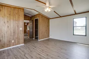 3216 Redwood Dr, Granbury, TX 76048 - Photo 14