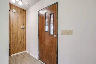 3216 Redwood Dr, Granbury, TX 76048 - Photo 2
