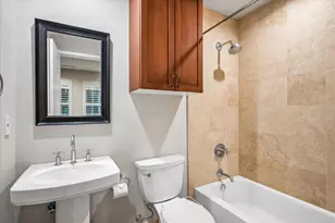 2411 N Hall St, Dallas, TX 75204 - Photo 20