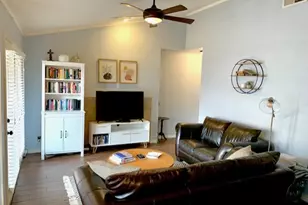 1204 Calico Ln, Arlington, TX 76011 - Photo 1