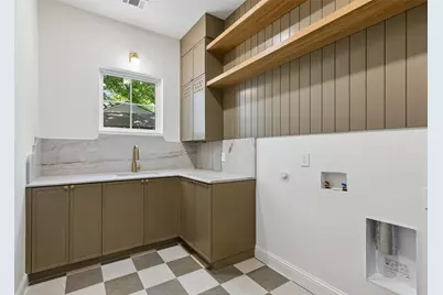 6729 Ravendale Lane, Dallas, TX 75214 - Photo 16