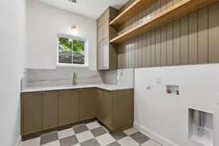 6729 Ravendale Ln, Dallas, TX 75214 - Photo 16