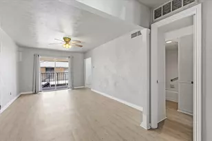 15918 Club Crest Dr, Dallas, TX 75248 - Photo 4