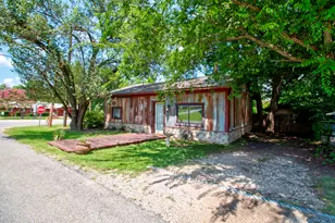 12 Old Shawnee Trail Dr, Gordonville, TX 76245 - Photo 2