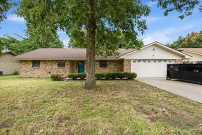 1408 Inglewood Drive, Stephenville, TX 76401 - Photo 4