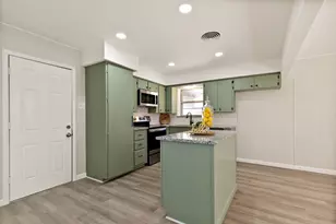 609 S Farmington Rd, Howe, TX 75459 - Photo 8