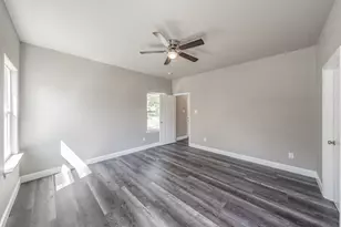 708 Elba St, Bowie, TX 76230 - Photo 18