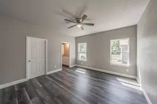 708 Elba St, Bowie, TX 76230 - Photo 16