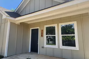 708 Elba St, Bowie, TX 76230 - Photo 2