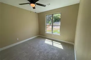 4313 Mountain Hollow Dr, Granbury, TX 76048 - Photo 4