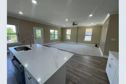 4313 Mountain Hollow Drive, Granbury, TX 76048 - Photo 6