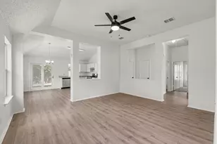 7315 Marsland Ln, Arlington, TX 76001 - Photo 8