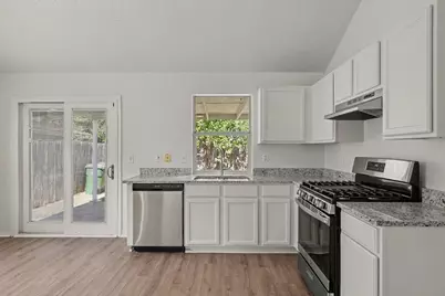 7315 Marsland Lane, Arlington, TX 76001 - Photo 14
