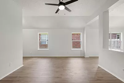 7315 Marsland Lane, Arlington, TX 76001 - Photo 8