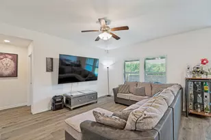 523 Summit Pass Ln, Princeton, TX 75407 - Photo 6