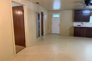 319 Shenandoah St, Marlin, TX 76661 - Photo 6