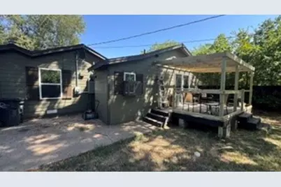 821 College Street, Cleburne, TX 76033 - Photo 6