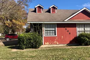 1508 N Preston St, Ennis, TX 75119 - Photo 4