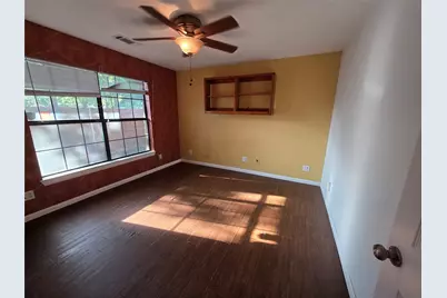 2216 Daisy Lane, Fort Worth, TX 76111 - Photo 10