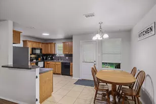 9165 Stonecreek, Tyler, TX 75703 - Photo 12
