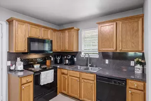 9165 Stonecreek, Tyler, TX 75703 - Photo 14