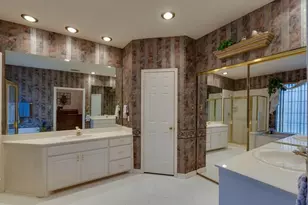 801 Steeps Ct, Euless, TX 76039 - Photo 24