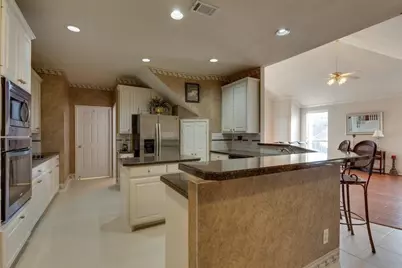 801 Steeps Court, Euless, TX 76039 - Photo 18