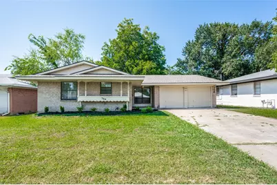 706 Goodyear Street, Irving, TX 75062 - Photo 1
