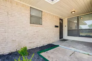 706 Goodyear St, Irving, TX 75062 - Photo 2