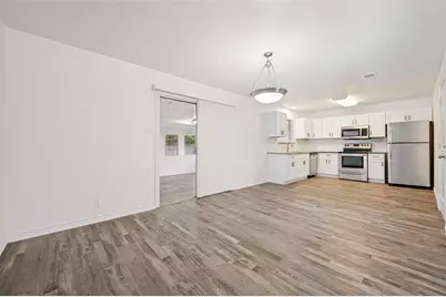 706 Goodyear Street, Irving, TX 75062 - Photo 8