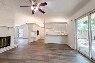 2111 Royal Oaks Dr, Irving, TX 75060 - Photo 4