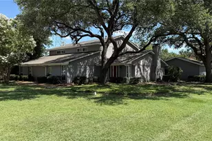 7806 Village Trail Dr, Dallas, TX 75254 - Photo 2