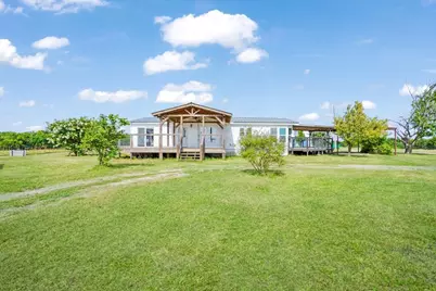 1154 Outlaw Trail, Wolfe City, TX 75496 - Photo 4