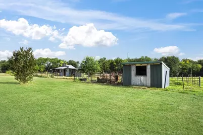1154 Outlaw Trail, Wolfe City, TX 75496 - Photo 34