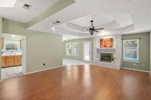 100 Downwood Dr, Burleson, TX 76028 - Photo 4