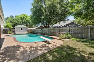 100 Downwood Dr, Burleson, TX 76028 - Photo 26